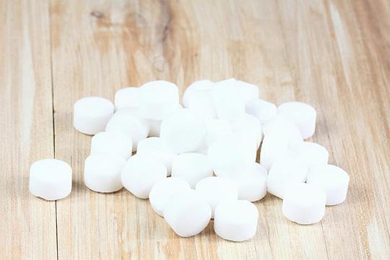 Tiêu chuẩn khi mua muối viên tinh khiết và muối viên hoàn nguyên là độ tinh khiết trên 99%
